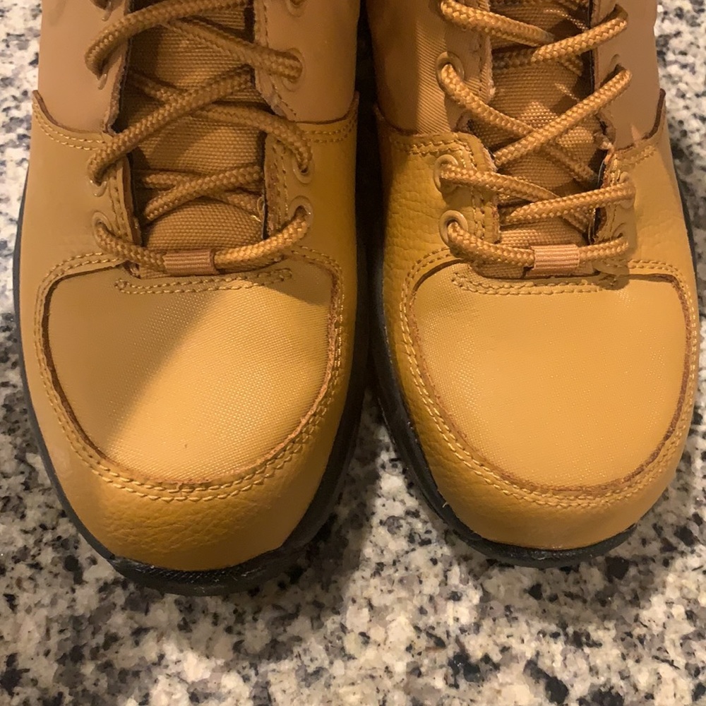 Kids Nike Manoa LTR Boots - Picture 3 of 11